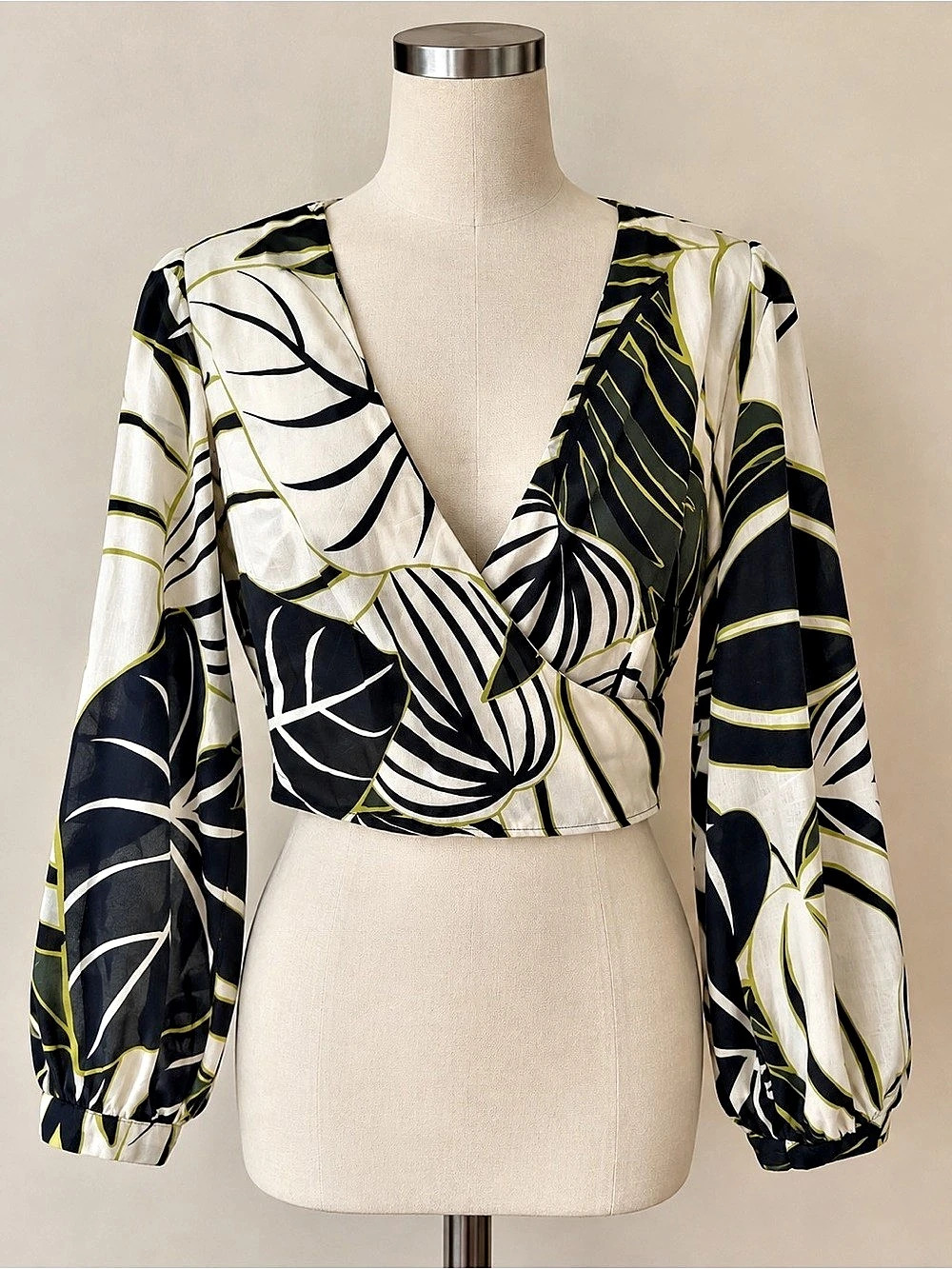 ZARA Crossover Tropical Print Top White & Black Crop blouse